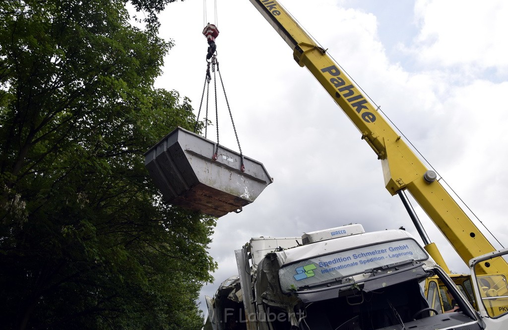 Schwerer VU A 3 Rich Oberhausen Hoehe AK Leverkusen P800.JPG - Miklos Laubert